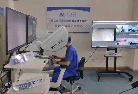 《人民日?qǐng)?bào)》再度報(bào)道圖邁?輔助浙江頂級(jí)醫(yī)院開展5G遠(yuǎn)程手術(shù)援疆事跡